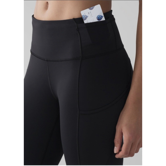LULULEMON F&F CROP LEGGING 19” POCKETS DARK BLACK COLIR SIZE 6 WAIST 12.5” - Picture 9 of 10